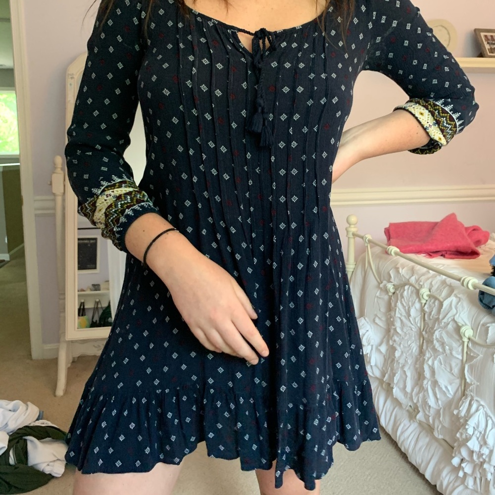 Beautiful flowy, American Eagle printed dresses.